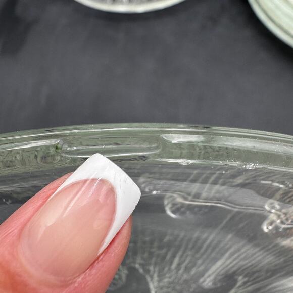 Set of 4 Vintage Indiana Glass Snack Luncheon Plates in Starburst Pattern - Picture 5 of 6